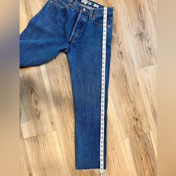 LEVI Re/Done Stove Pipe Cropped Jeans Size 24 - Picture 8 of 16